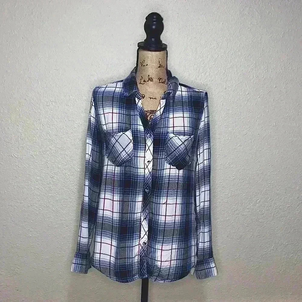 Women’s Blouse Size Medium Tinsel